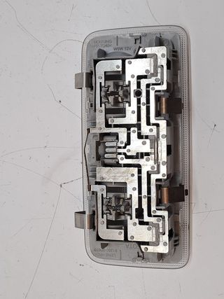 LUZ INTERIOR TOYOTA YARIS (6)