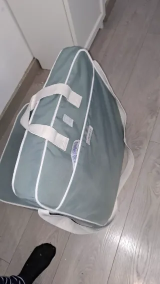 Sillón de suelo plegable y reclinable