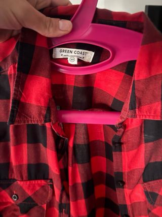 Camisa xadrez vermelha e preta