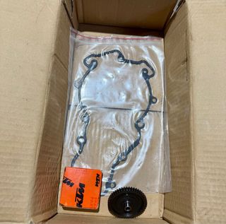 Tapa alternador KTM 950-990 Adventure 2004