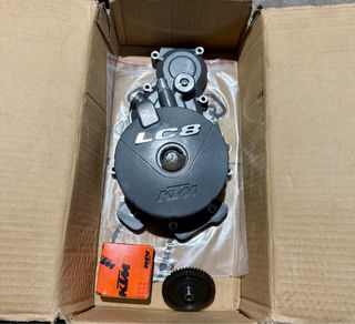 Tapa alternador KTM 950-990 Adventure 2004