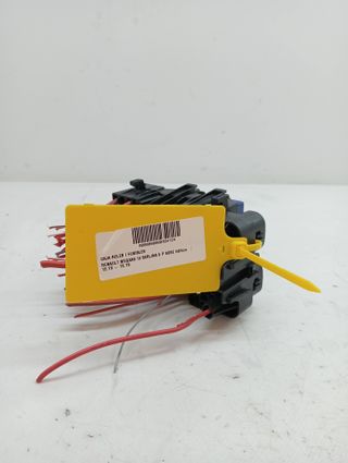 CAJA RELES / FUSIBLES RENAULT MEGANE III BERLINA 5 P (6)