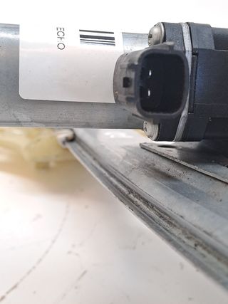 ELEVALUNAS DELANTERO DERECHO RENAULT ZOE (2)