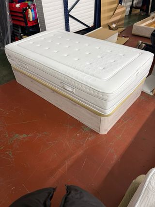 CANAPE Y COLCHON ROYAL SPRING VISCO 105x190