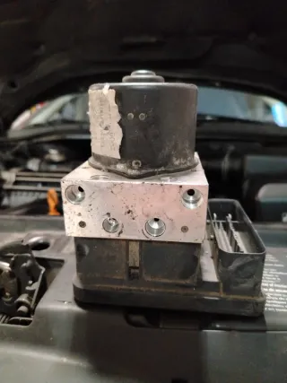 Centralita ABS Ford Focus