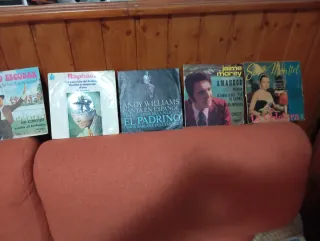 Lote 62 Vinilos Flamenco y 22 Rock