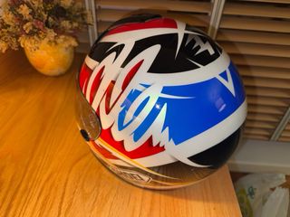 Casco Shoei réplica Alex Crivillé