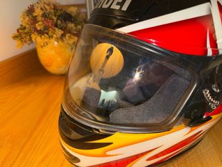 Casco Shoei réplica Alex Crivillé