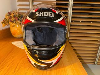 Casco Shoei réplica Alex Crivillé