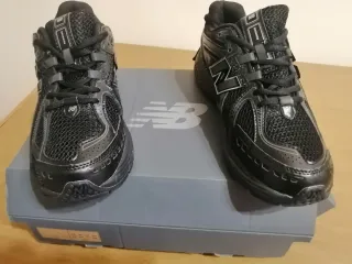 Scarpa uomo New Balance M1906 Nera