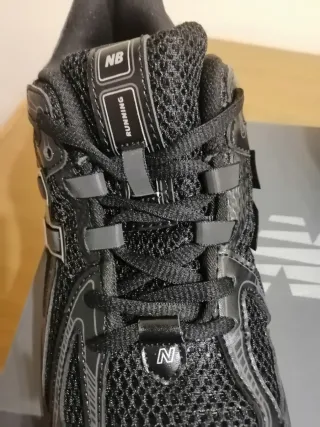 Scarpa uomo New Balance M1906 Nera