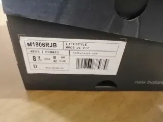 Scarpa uomo New Balance M1906 Nera