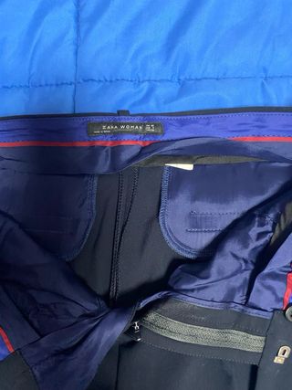Pantalón Zara azul talla S.