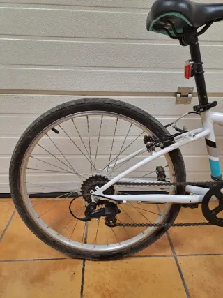 Bicicleta Paseo 24 B'TWIN Blanca