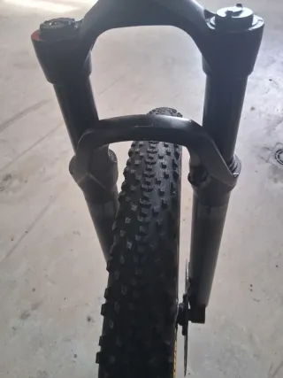 Rueda y horquilla bici 29 disco SRAM