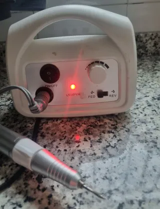 Máquina Uñas Portátil con Pedal