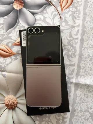 Samsung Galaxy Z Flip Nero/Argento