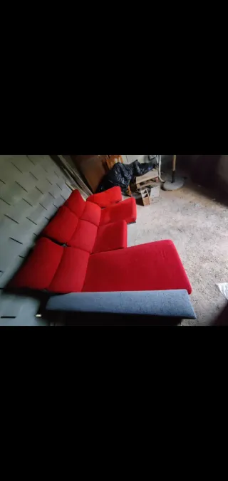 Sofá Chaise Longue Rojo y Gris
