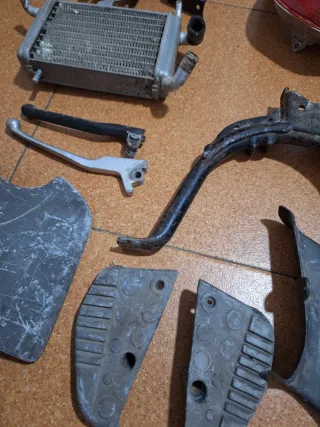 Lote Piezas Aprilia Sonic 10 € cada pieza