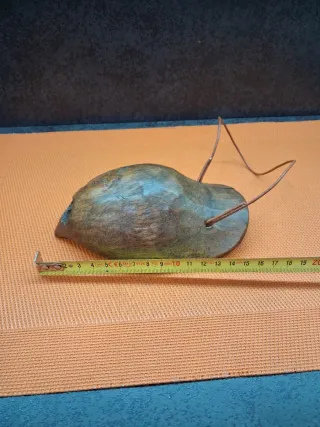 Zoqueta de madera artesanal