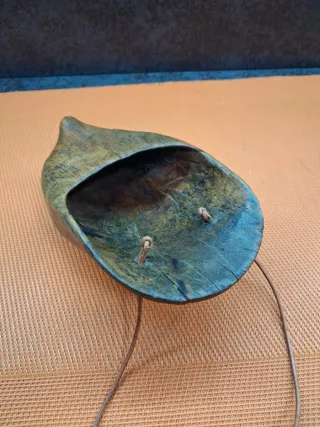 Zoqueta de madera artesanal