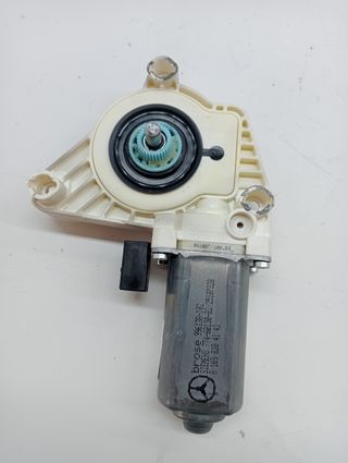 MOTOR ELEVALUNAS DELANTERO IZQUIERDO MERCEDES-BENZ CLASE B (