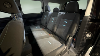 Ford Grand Tourneo Connect 2.0 Ecoblue Active Auto 90 kW (122 CV)