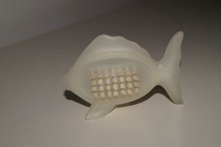 Escova decorativa peixe transparente