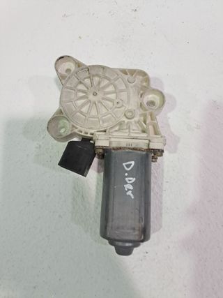 MOTOR ELEVALUNAS DELANTERO DERECHO MERCEDES-BENZ CLASE C (W2 (2)