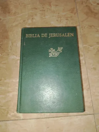 Nueva Biblia de Jerusalén (Spanish Edition)