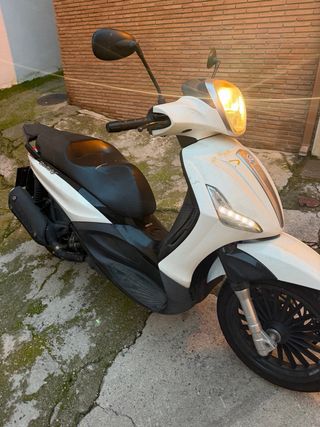 Piaggio Beverly 125