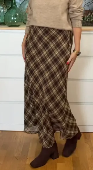 Falda larga marrón cuadros