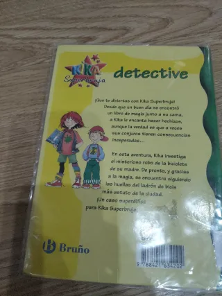Kika Superbruja, detective (Kika Superbruja / K...