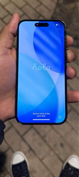 iPhone 16 Negro/Gris