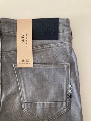 Scotch & Soda Skim. Pantalón vaquero gris. W31 L32