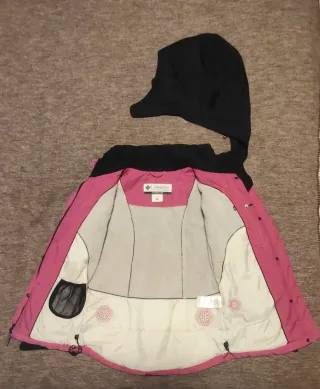 Chaqueta Columbia Negra y Rosa Talla M