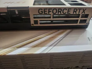 MSI RTX 5080 OC 16GB Tarjeta Gráfica