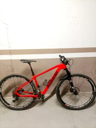 Bicicleta MTB Monoplato Carbono Roja 29 pulgadas