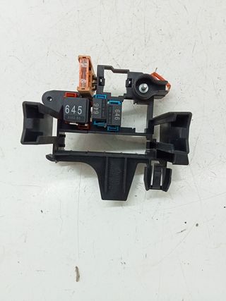 CAJA RELES / FUSIBLES AUDI Q5 (8R) (10)