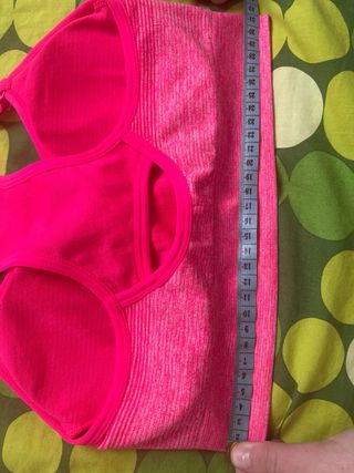 Top deportivo rosa sin costuras