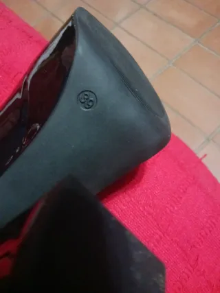 Zapato de tacón alto negro