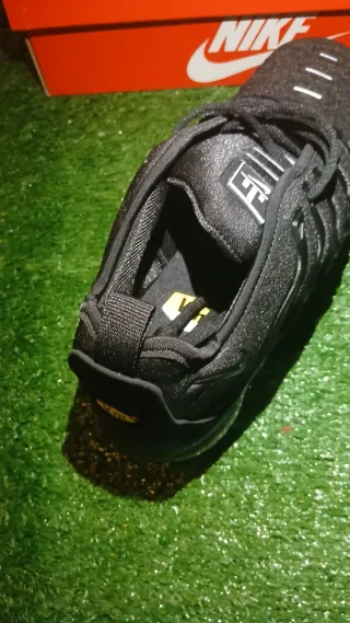 Nike Air VaporMax negras Talla 43