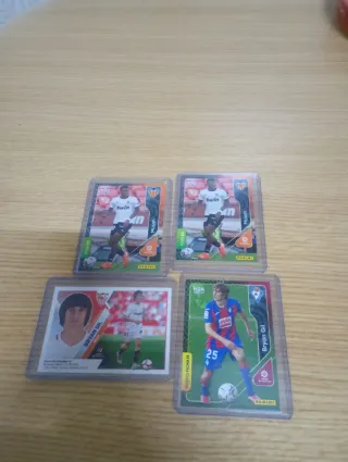 Cromos de fútbol Bryan Gil y Musah