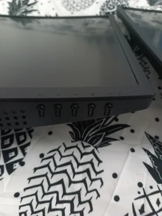 2 Monitores MSI Negros