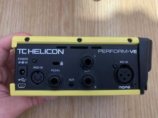 TC Helicon Perform VE - Procesador Vocal