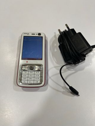 Celular Nokia N73 Vermelho e Branco em segunda mão durante 40 EUR