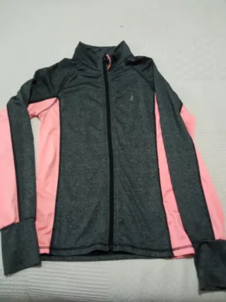 Chaqueta deportiva mujer gris y rosa