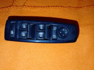 Botonera Elevalunas Megane 3