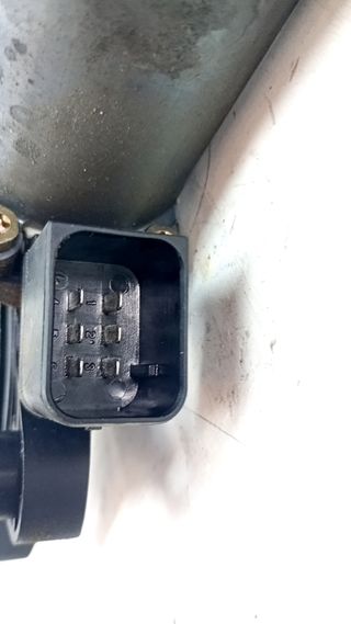 MOTOR ELEVALUNAS DELANTERO IZQUIERDO MERCEDES-BENZ CLASE C ( (3)