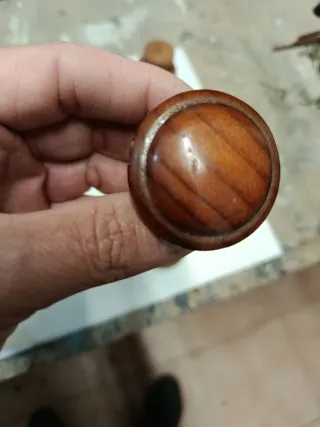 Pomos de madera para muebles antiguos